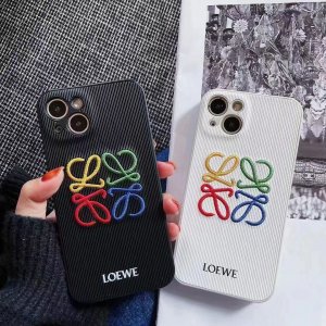 【2022新作】 人気新品 LOEWE / ロエベ ケース iPhone 13/13 Pro/13 Pro Max/12/12 Pro/12 Pro Max/11 PRO/MAX/XS ケース ファッション ブランド PUレザー素材男女兼用[#case202201215]