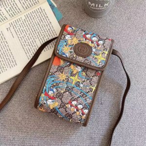 【2021新作】人気 GUCCI / グッチ ケース iPh...