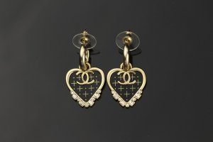 送料無料 新作 ピアス ブランド CHANEL / シャネル...
