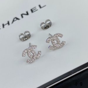 送料無料 新作 ピアス ブランド CHANEL / シャネル...