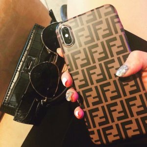 【FENDI 】贅沢 ブランド フェンディ ケース ファッション iPhone 12 Mini/12 Pro/12 Pro Max/ 11 /XS/8/7/6/plus ケース [#011]