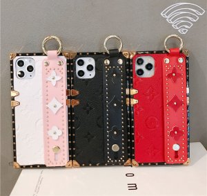 【2020新作】 贅沢 ブランド ★ ルイヴィトン / Louis Vuitton iPhone 12/11 /XS/8/7/6 ケース 芸能人愛用 人気おすすめ[#lv11024]