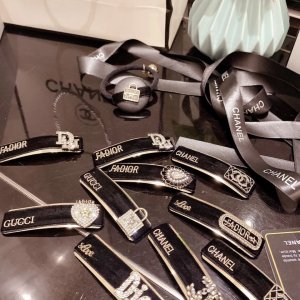 超人気 新作 ヘアアクセサリー ブランドの人気 レディース ...