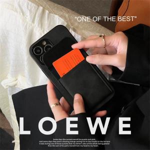 ロエベ ケース 収納 ロエベ風 プレゼント 彼女 携帯カバー Anagram エレガント LOEWE iPhone 15 ケース アイフォン スマホケース LOEWE カードスロット エンボス 立体 ロゴ ハイ ブランド おしゃれ レザー 人気アナグラム ショルダーベルト