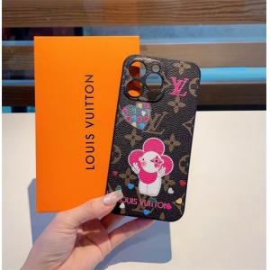 ルイ ヴィトン ヴィヴィエンヌ LOUIS VUITTON スマホケース iPhone15 14ケース Vivienne 人気 vuittonファッション風 レザー モノグラム 携帯カバー アイフォン ブランド 送料無料 可愛い ケース ファッション