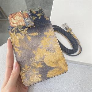 Maison Margiela　メゾン マルジェラ スマホケース テックアクセサリー iPhone15/14 ケース 花柄 ユニセックス ストリート BARNEYS NEW YORK 無地 レザー 本革 ソフトケース