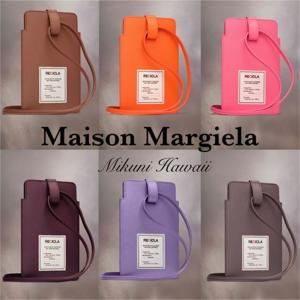 Maison Margiela　メゾン マルジェラ スマホケース テックアクセサリー iPhone15/14 ユニセックス ギフト ブランド 直営店 ラッピングOK 無地 レザー 本革 ロゴ 全機種対応