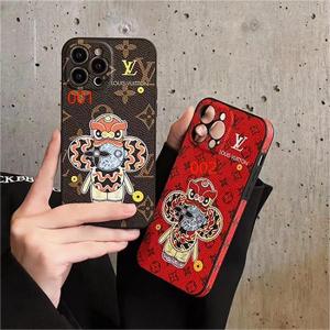 Lv ルイヴィトンiphone14 15 pro 15 plusケースブランドカード入れハイブランドiphone14pro/14 15plusカバーiphone15 plus14 pro maxケースブランドコピーメンズハイブランドアイフォン15 14ケーストランク型