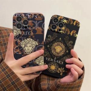 ヴェルサーチ iphone14ケースハイブランドVERSACE レディースメンズ兼用アイフォン14PLUS/14PRO MAXカバー 超軽量 激安 iphone13/13pro/13pro maxケース 大人気